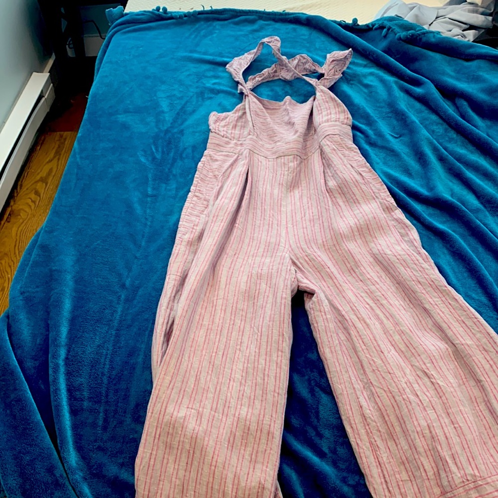 Adorable linen jumpsuit. Worn once, new condition. Grey with pink stripes.